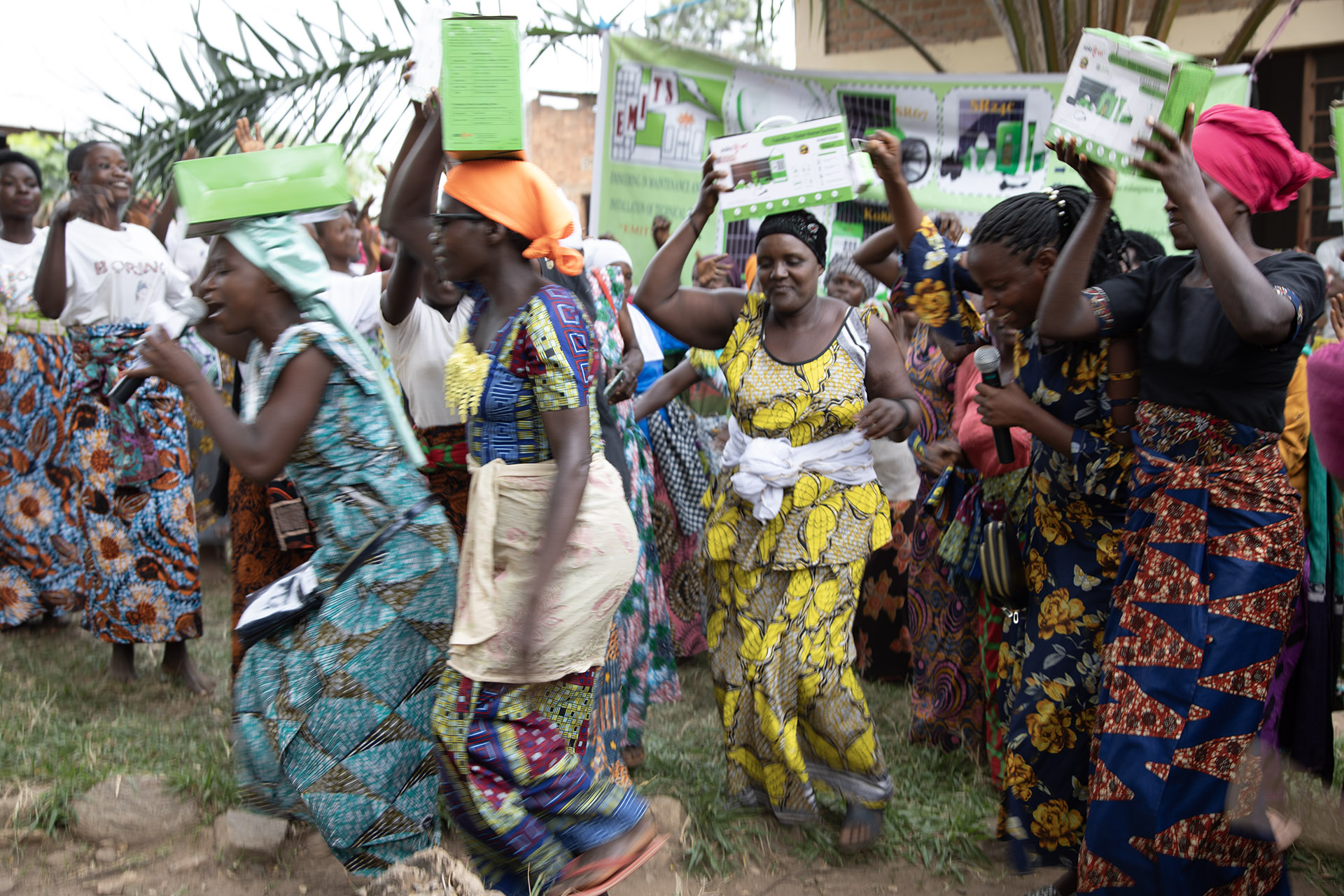 Zone Migera Commune Kabezi, les femmes témoignent l'importance des kits solaires dans leurs ménages 
